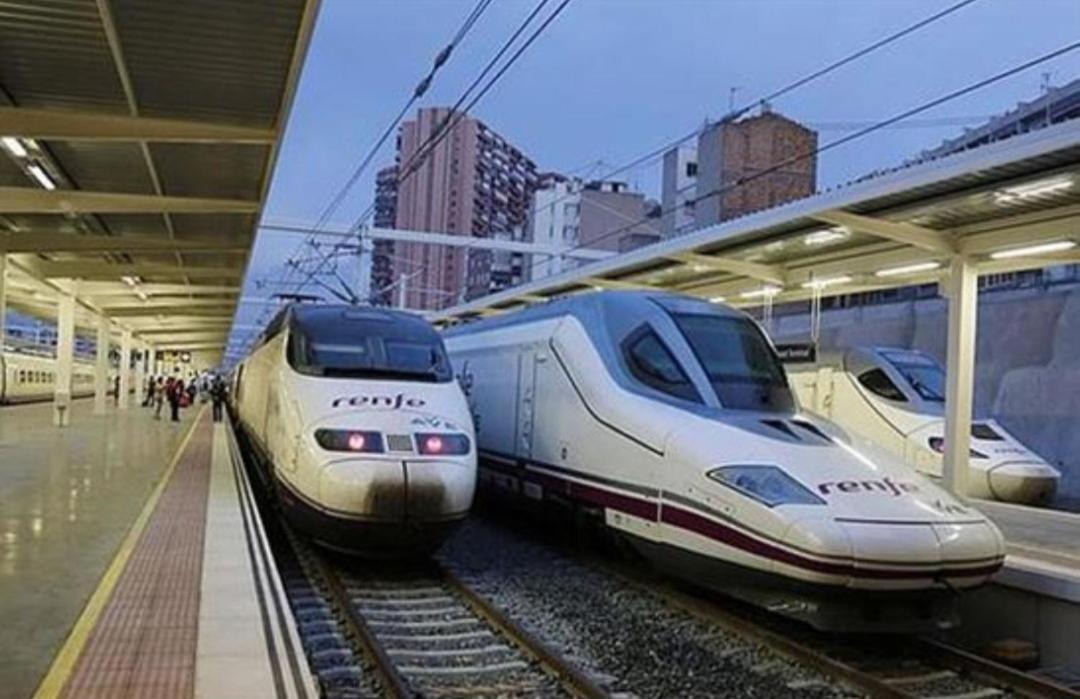 The Train Office Estudio 01 Αλικάντε Εξωτερικό φωτογραφία